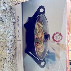 Chef's Counter Electric Wok with Lid